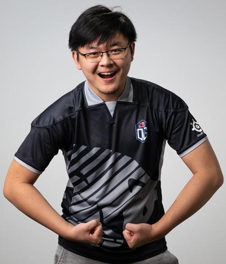 成都银龄战队电竞友谊赛引发热潮